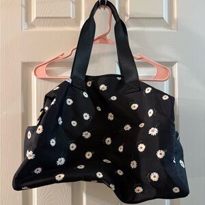 Black Daisy Print Tote Bag – Cute Overnight bag